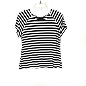 Hill Country Clothiers Black and White Striped Top Short Sleeve Medium